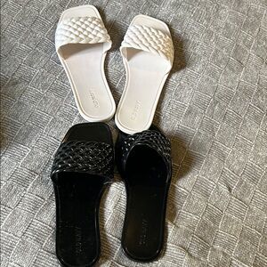 Old navy Women's Black and White Slide Sandals